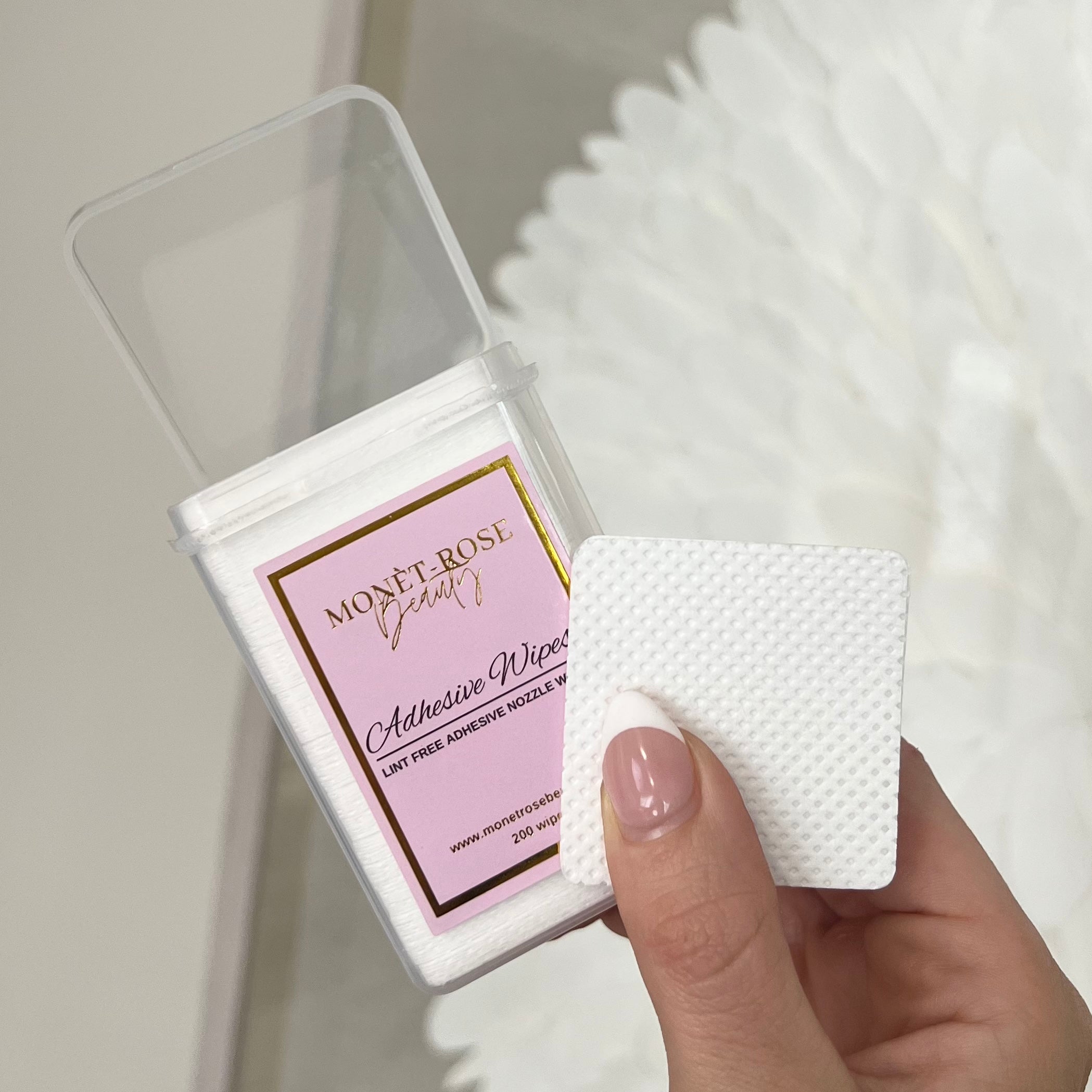 White Lash Adhesive Nozzle Wipes